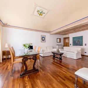 Royal Domus - Via Mazzini Appartamento
