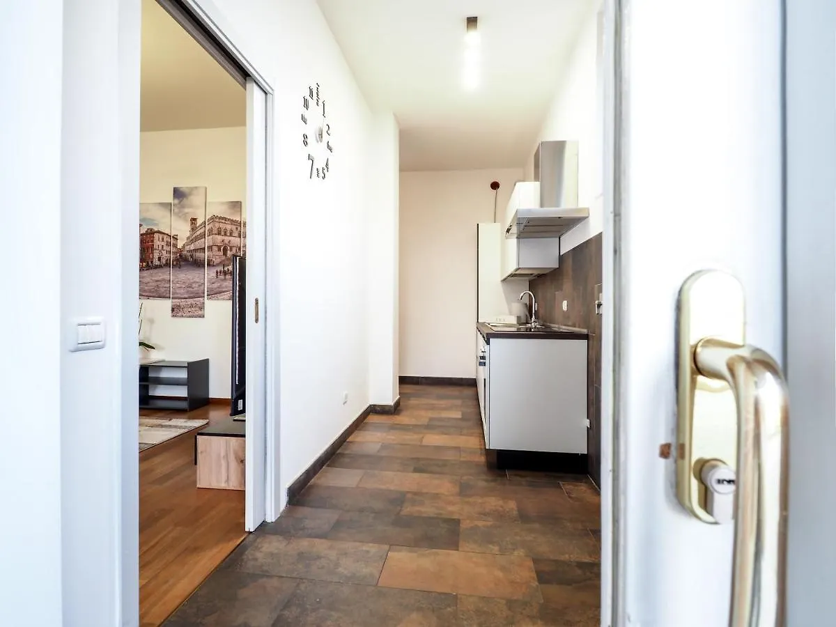 Rosa Bianca - 5 Minuti Dal Centro Con Giardino E Parcheggio Privato Apartment Perugia 0*,  Italy